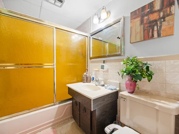 24-65 Francis Lewis Boulevard image 21 of 40