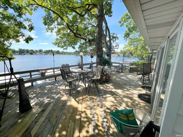 1120 Ln 210 Hamilton Lk, Hamilton, IN 46742