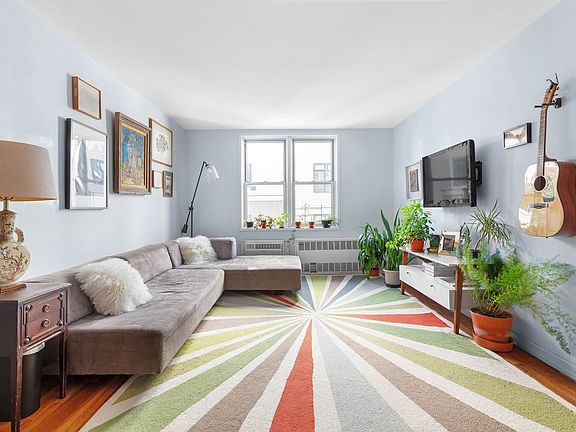 2nd image of 245 Henry St APT 3A