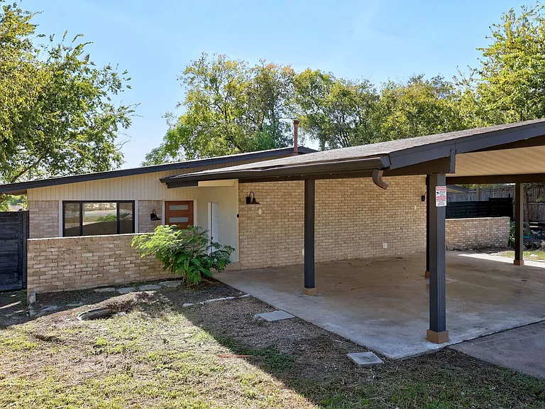 1905 Cedar Ridge Dr #A — Photo 3