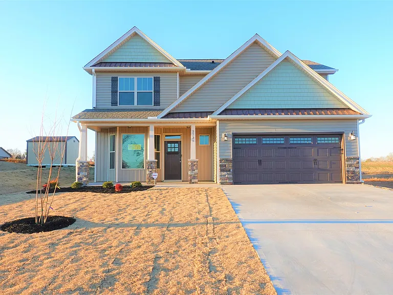 2731 Millhone Dr — Photo 1