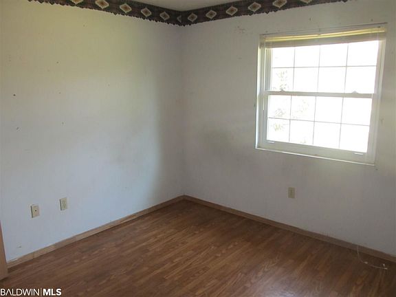 3rd image of 1139 Brannan Ave