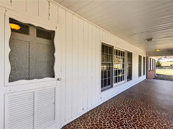 3rd image of 4381 Klondike Rd