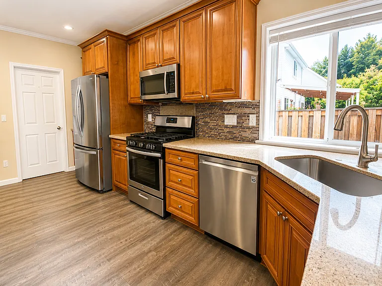 13534 SW Liden Dr — Photo 4