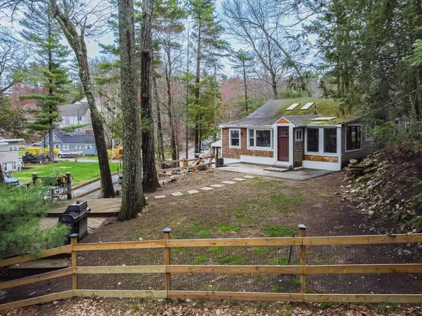 21 Hemlock Heights Road, Atkinson, NH 03811