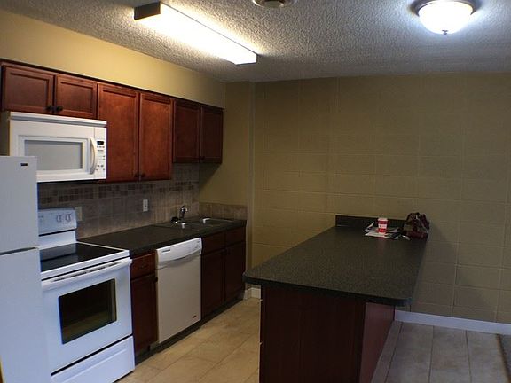 2nd image of 1801 J St APT 104