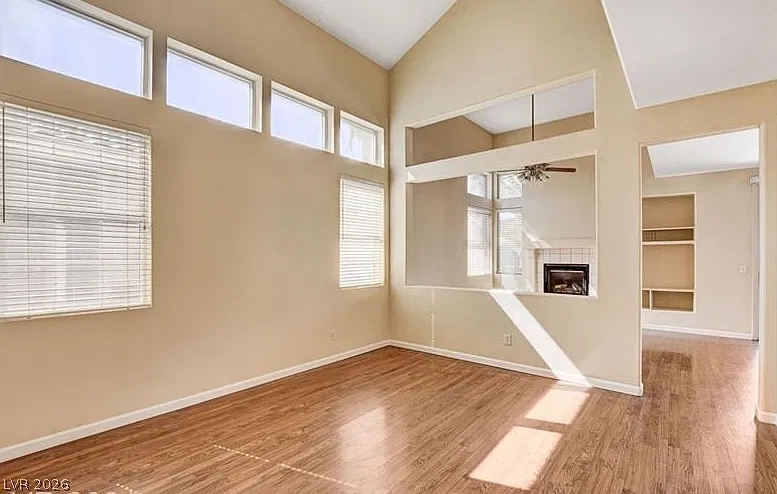3 bed, 2.5 bath, 1618 sqft, $2,280 — Photo 4