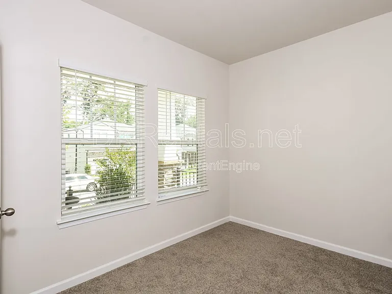 177 Water Oak Way — Photo 16