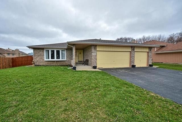 1st image of 22920 Bussey Dr