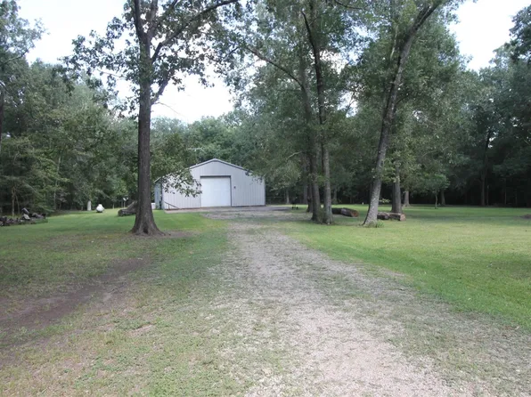 1528 County Road 2005, Dayton, TX 77575
