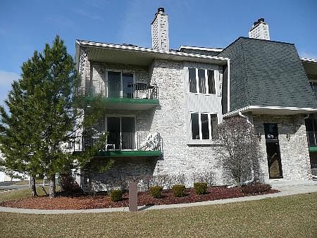 1st image of 15713 S Old Orchard Ct #1S