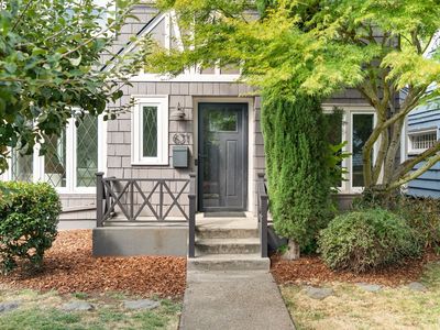 631 SE Peacock Ln, Portland, OR, 97214