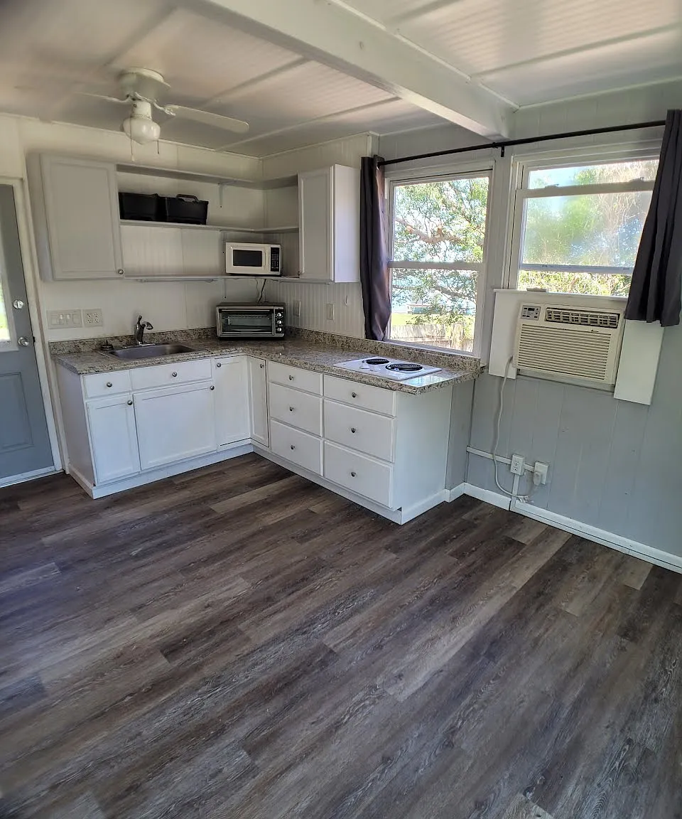 104 Tolers Ln - A — Photo 1