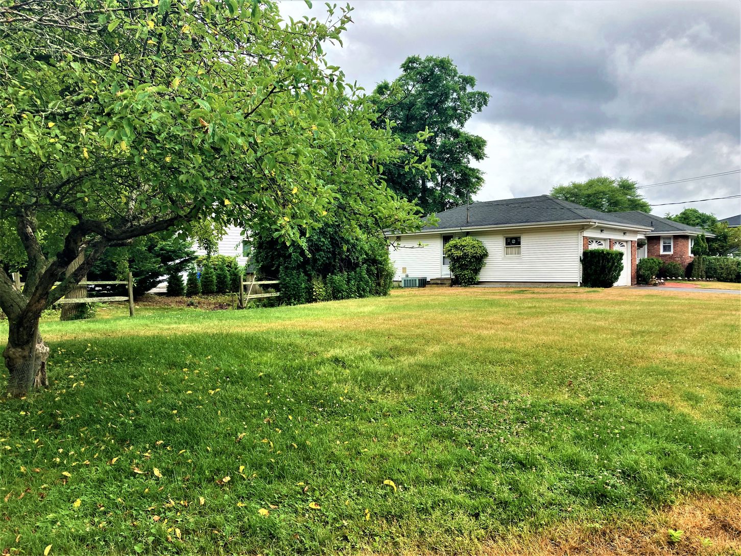  Large side yard for lawn games or gardening.