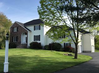 4 Dandelion Dr, Andover, MA 01810