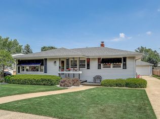 7927 20th Ave, Kenosha, WI 53143