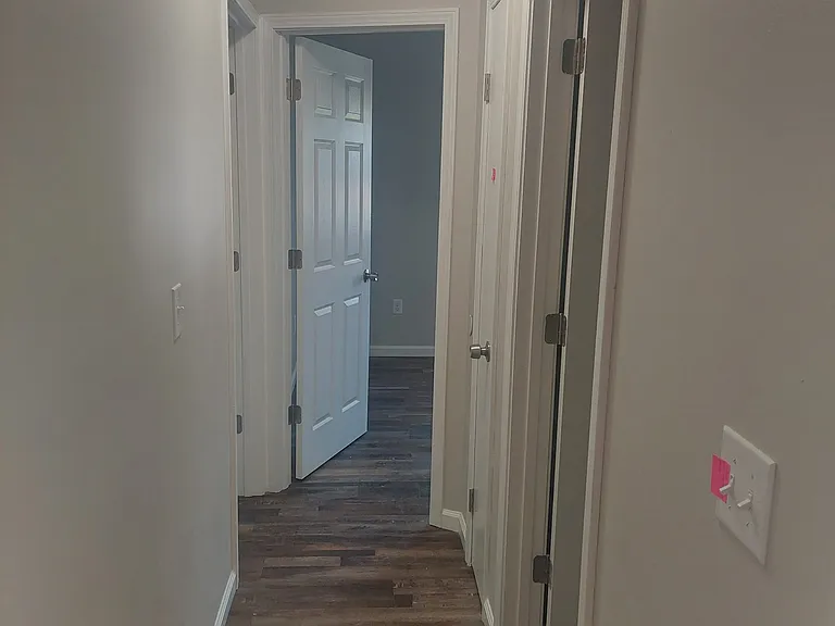 1101-1107 Cambridge Ct #3 — Photo 7