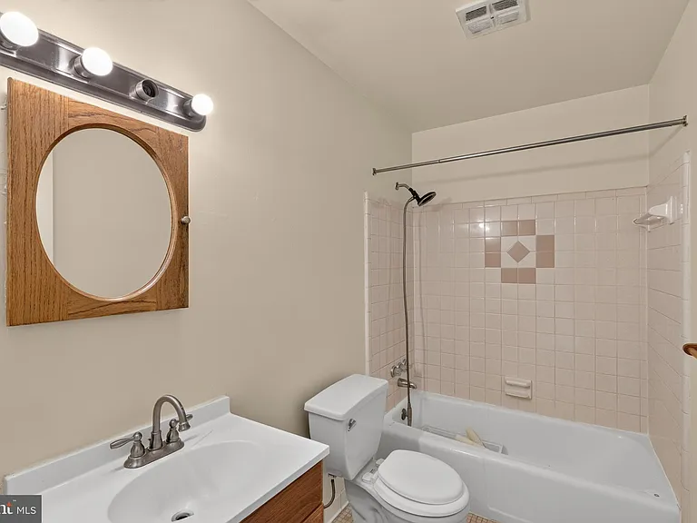 2931 Sunset Ln — Photo 32