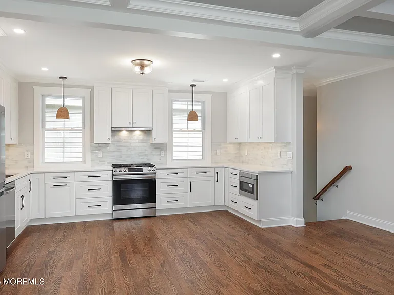 42 Harding Rd — Photo 10