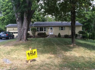 6 Carr Ln, Vernon, NJ 07462