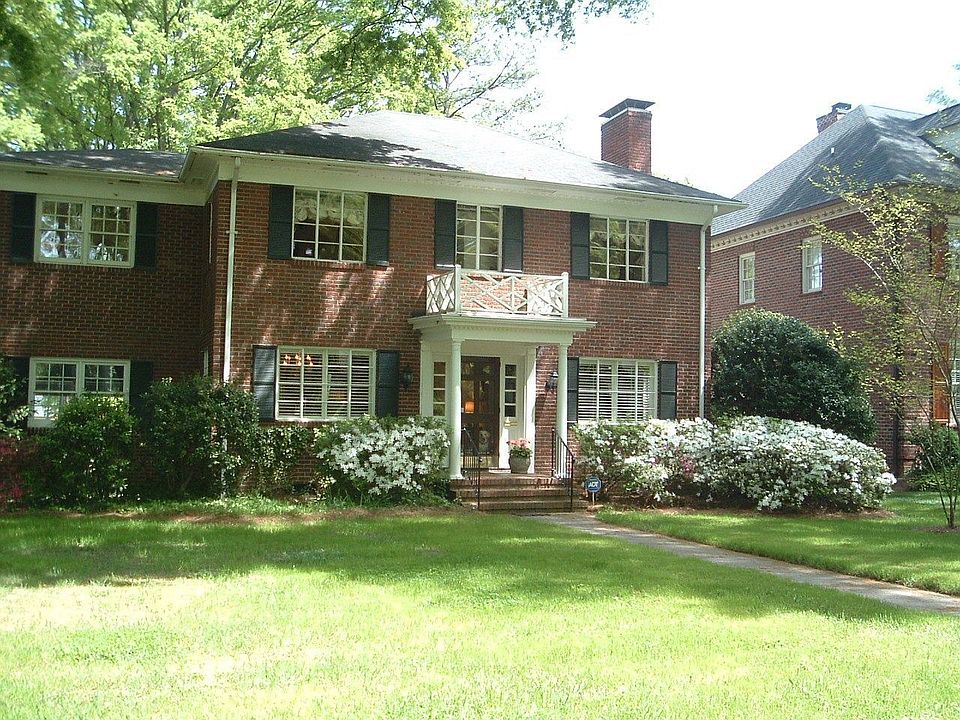 2nd image of 607 Llewellyn Pl