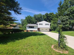 6819 Brookside Rd, Independence, OH 44131