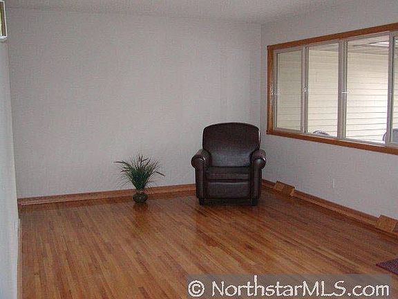 3rd image of 103 E River Heights Drive