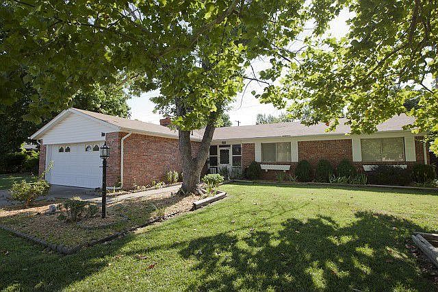 Beautiful 3 bedroom brick home