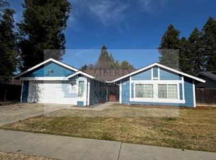 1016 E Quincy Ave, Fresno, CA 93720