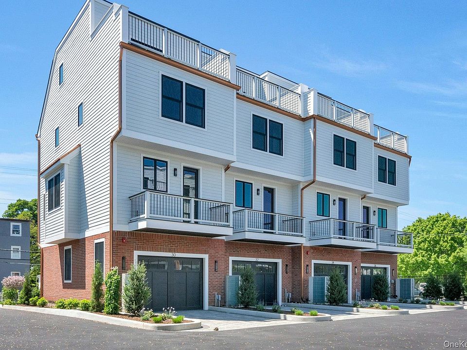 1st image of 32 Andrews Lane