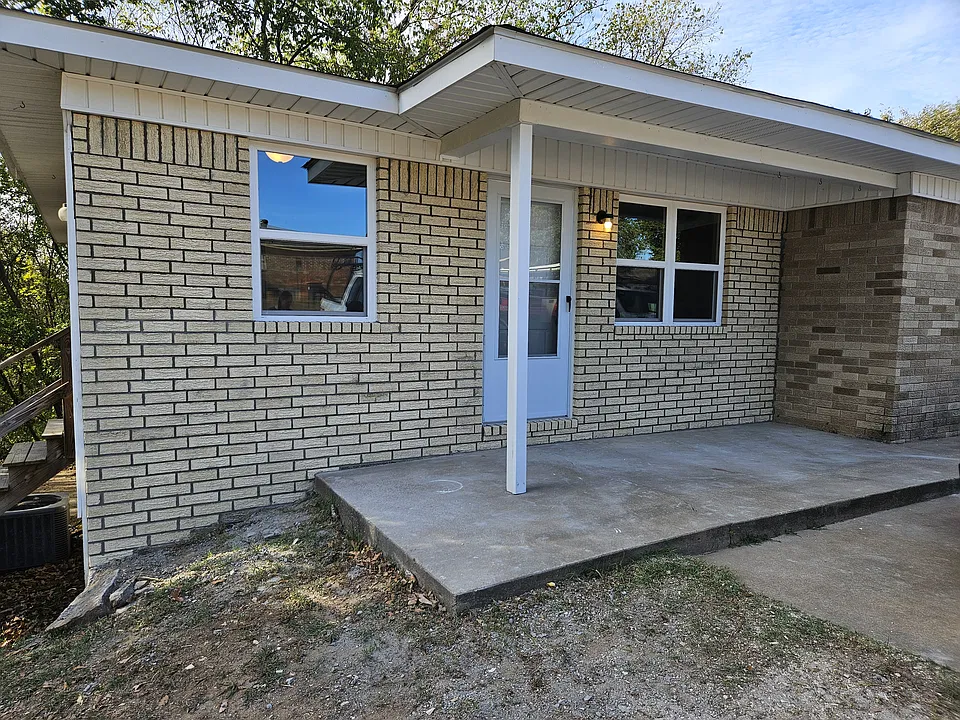 1601 N Hills Blvd #1601