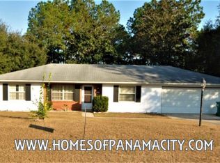 4045 Linwood Dr, Chipley, FL 32428