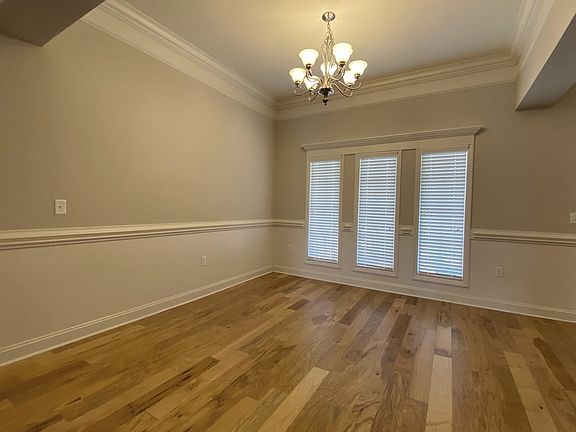 4th image of 3352 Nottinghill Ln