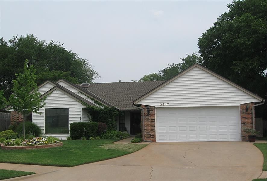 1st image of 3217 Crown Feathers Dr