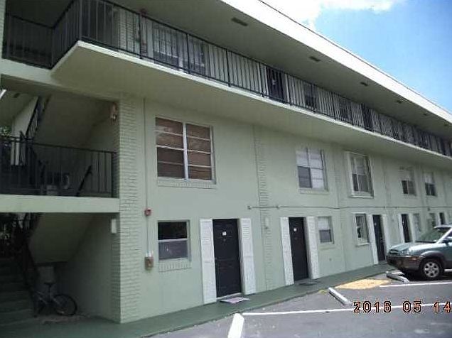 1st image of 809 W Oakland Park Blvd APT J1