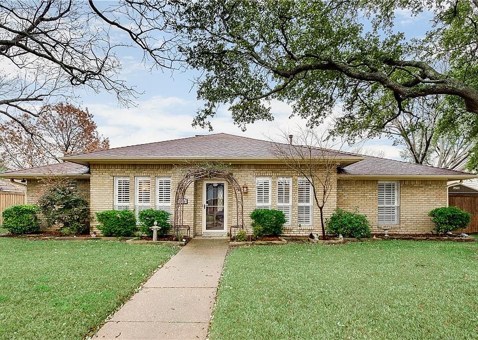 1st image of 2104 Goldenrod Dr