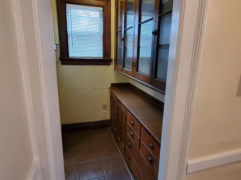 27 Harvard St — Photo 14