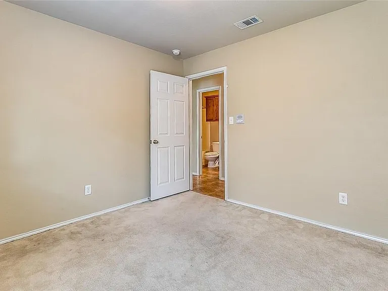 7405 Innisbrook Ln — Photo 18