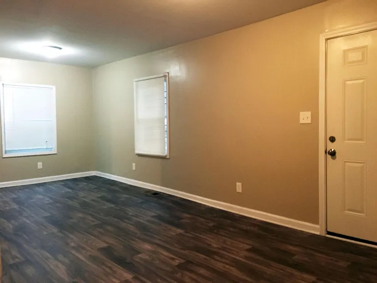 2129 Rachael St SE — Photo 6