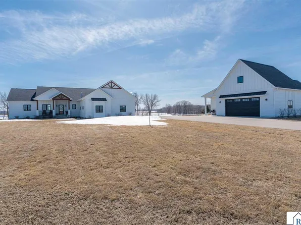 131 Miranda Trl, Madison Lake, MN 56063