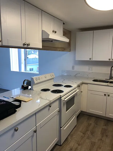 2 bed, 700 sqft, $2,295 — Photo 2