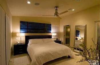 5th image of 137 Vineyard Cir