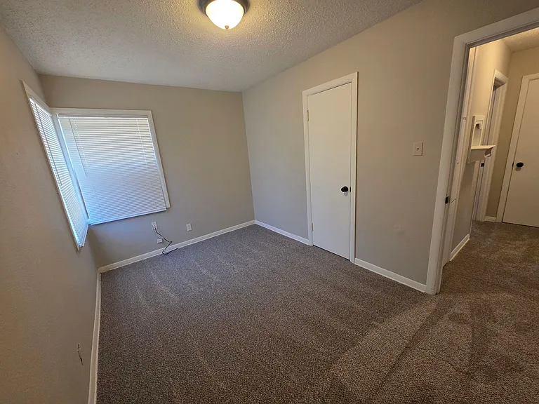 3001 Curtis Dr — Photo 6