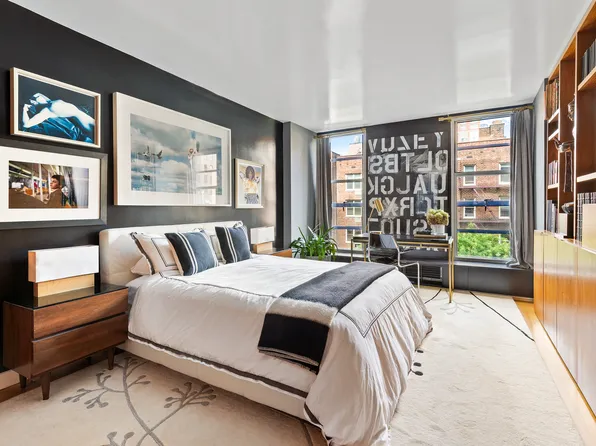 37 West 12th Street image 9 of 16