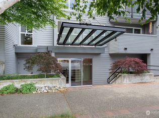 5901 Phinney Ave N APT 201, Seattle, WA