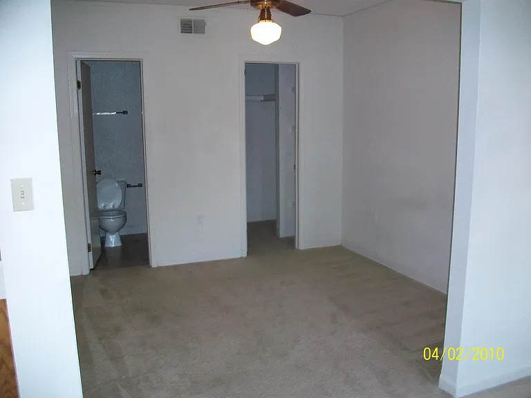 2002 Greene St #408 — Photo 6