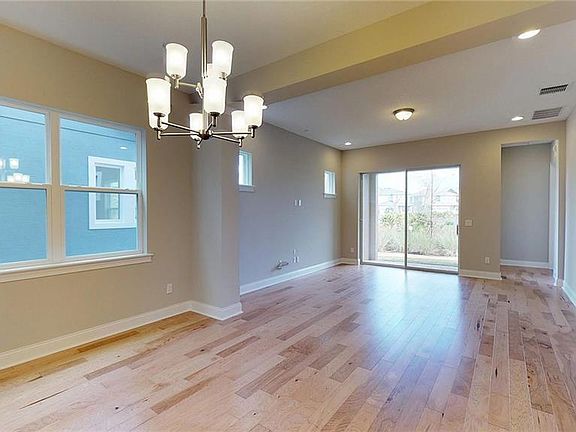 4th image of 498 Windy Pine Way
