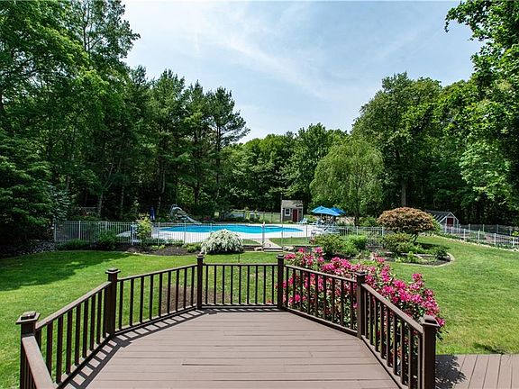 2nd image of 65 Woodbridge Dr