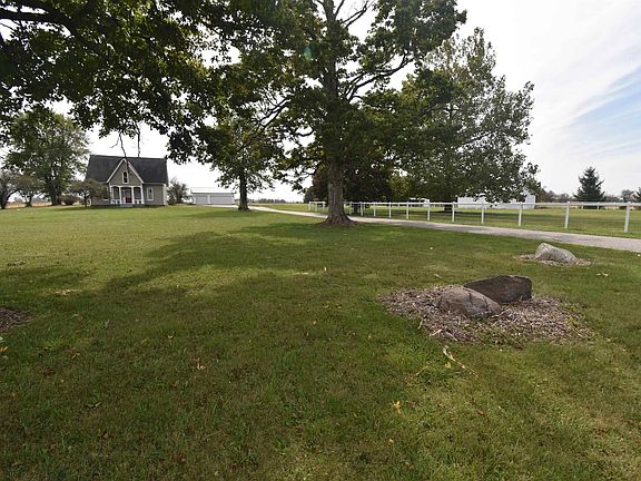 2nd image of 4885 W County Road 300 S