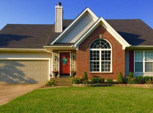 7910 Village Point Dr, Louisville, KY 40291